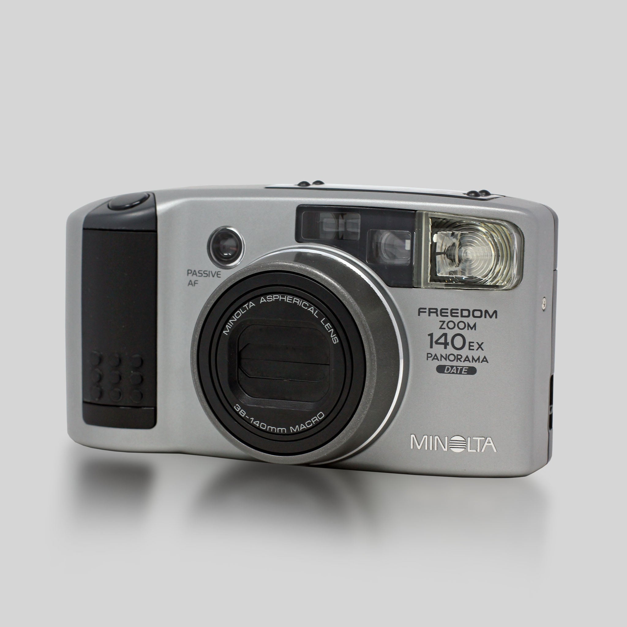 Minolta Freedom Zoom 140 - 35mm Film Camera - Vintage Point and