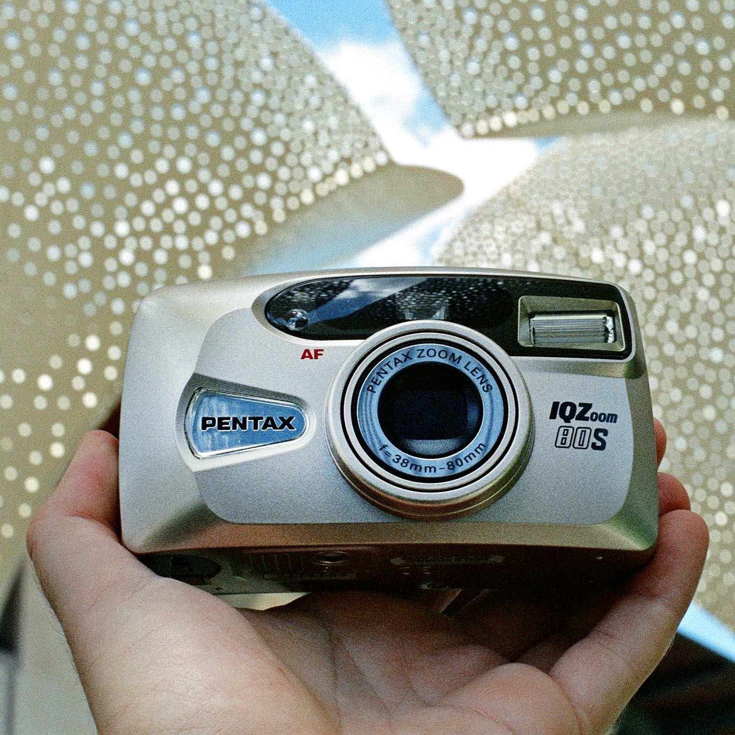 Pentax IQ Zoom 80S - 35mm Film Camera - Point and Shoot – Sidekick